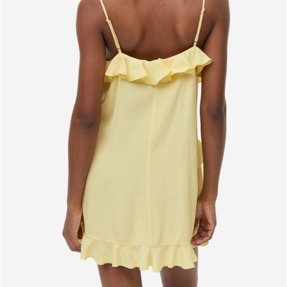 H&M NWT Yellow flouncy mini dress medium gorgeous spring dress - Picture 3 of 5